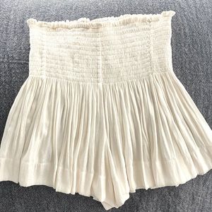 Koch Erica Skirt-cream w/ reptile pattern. Only wore 3 times. Great Condition.
